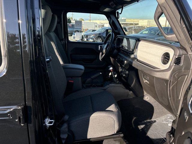 new 2025 Jeep Wrangler car, priced at $39,185