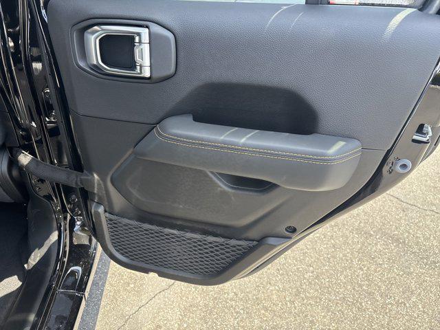 new 2025 Jeep Wrangler car, priced at $55,671