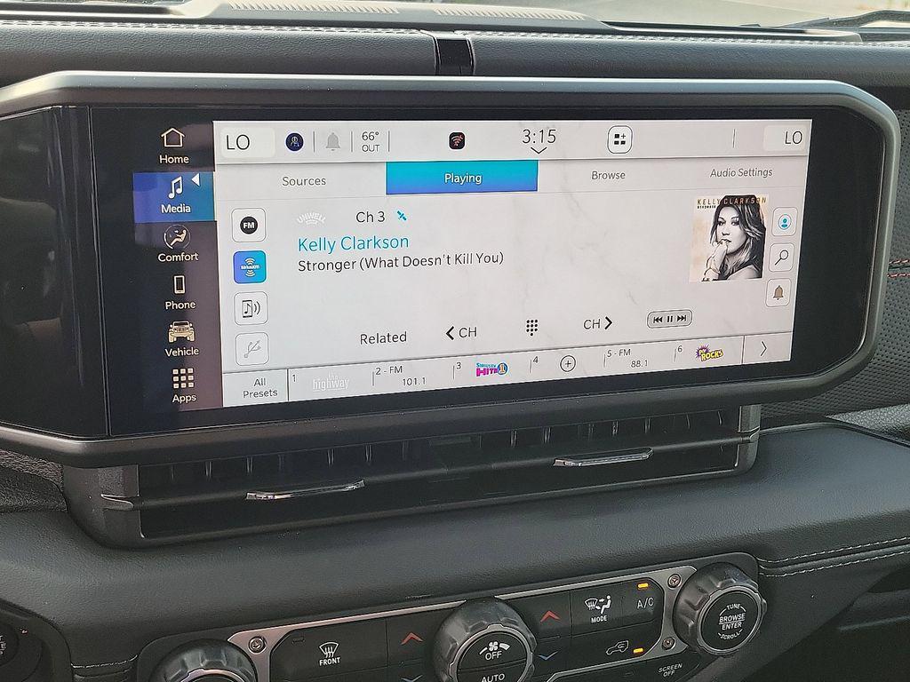 new 2025 Jeep Wrangler car, priced at $45,409