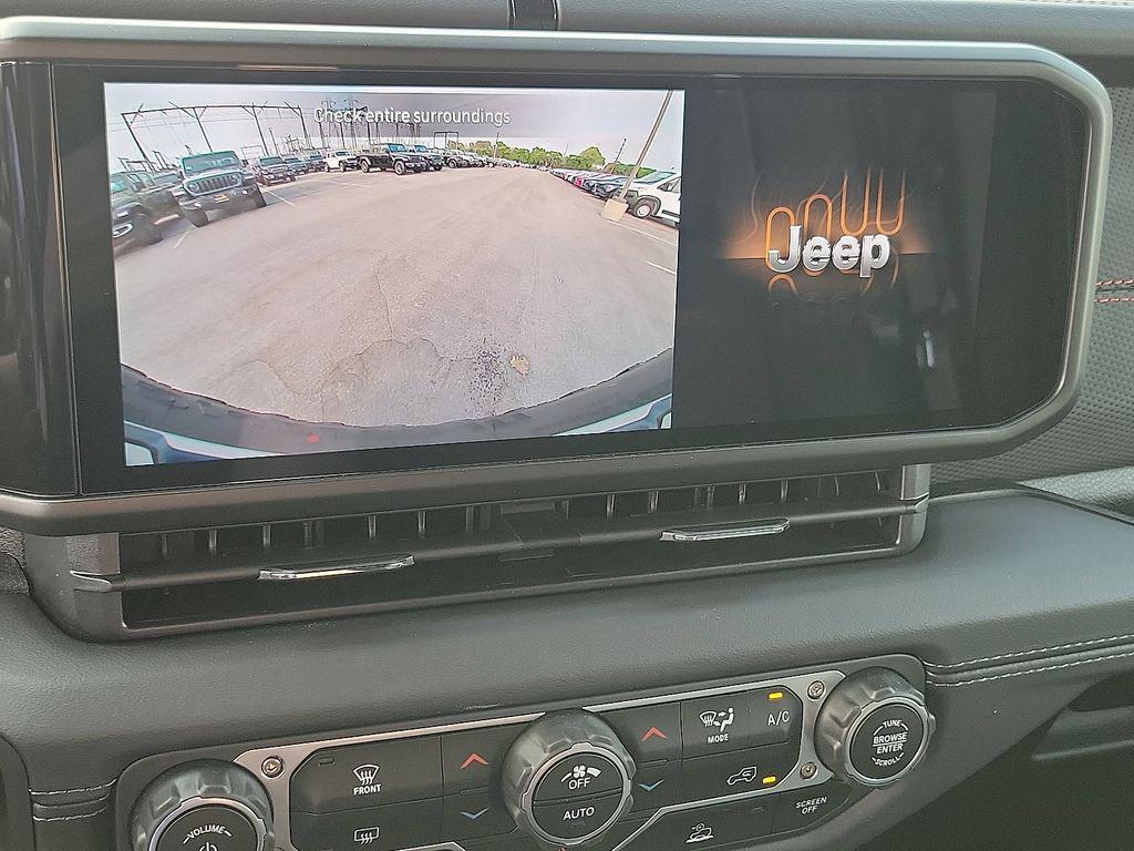 new 2025 Jeep Wrangler car, priced at $45,409