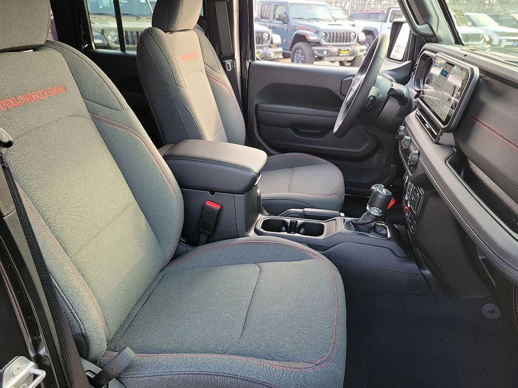 new 2025 Jeep Wrangler car, priced at $56,545