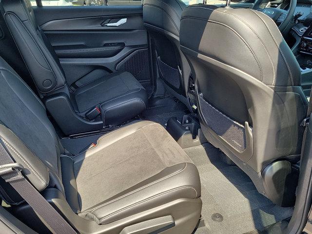 new 2025 Jeep Grand Cherokee L car, priced at $45,620