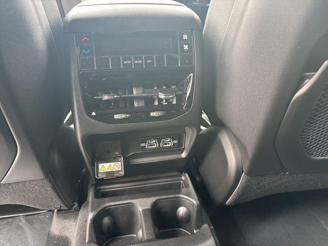 new 2025 Jeep Grand Cherokee L car, priced at $46,730
