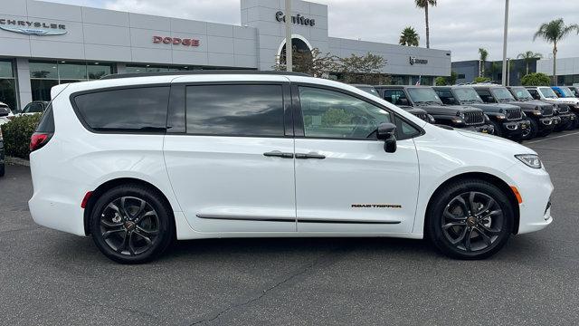 new 2024 Chrysler Pacifica car, priced at $47,090