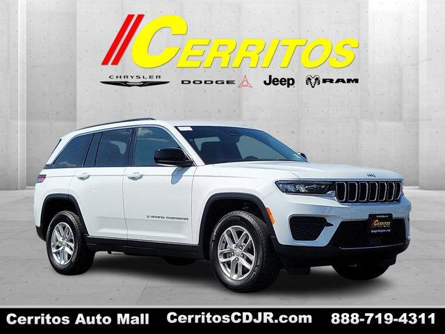 new 2025 Jeep Grand Cherokee car, priced at $40,390