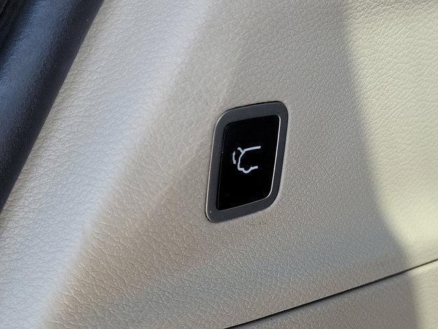 used 2021 Chrysler Pacifica car, priced at $25,000