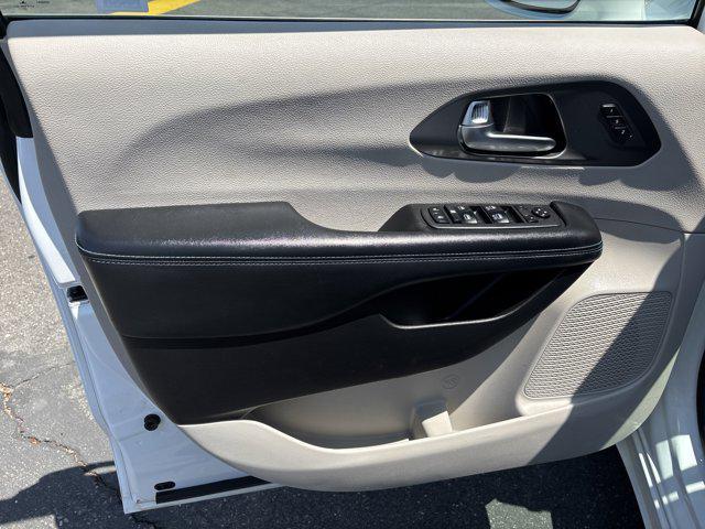 used 2021 Chrysler Pacifica car, priced at $25,000