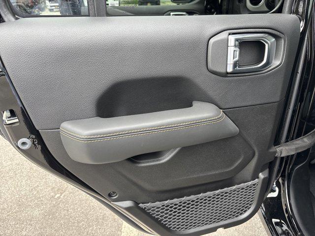 new 2025 Jeep Wrangler car, priced at $57,545