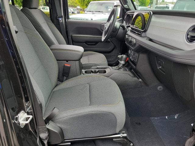 new 2025 Jeep Wrangler car, priced at $55,671