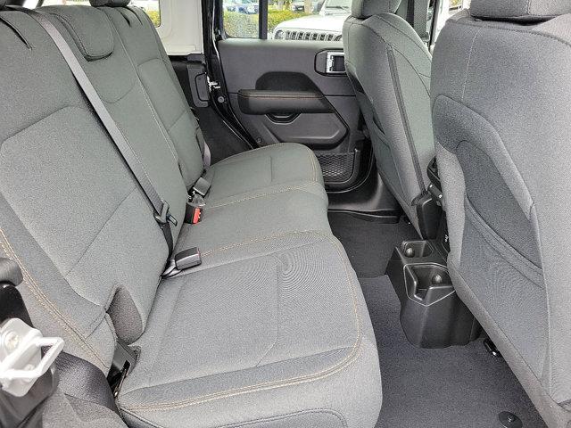 new 2025 Jeep Wrangler car, priced at $55,671