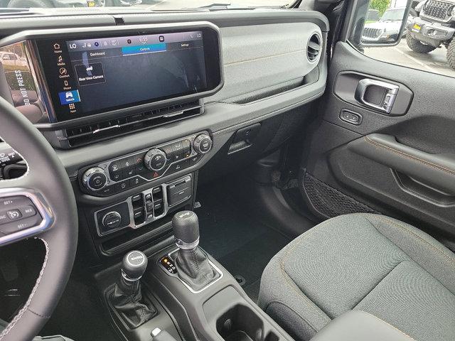 new 2025 Jeep Wrangler car, priced at $55,671