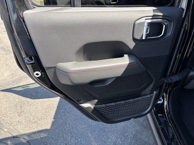 new 2025 Jeep Gladiator car, priced at $58,320