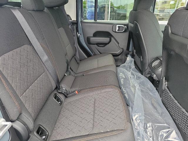 new 2025 Jeep Gladiator car, priced at $55,680