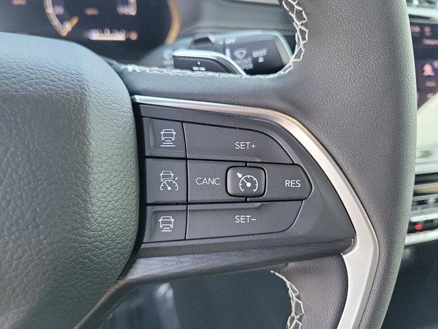 new 2025 Jeep Grand Cherokee car, priced at $38,490