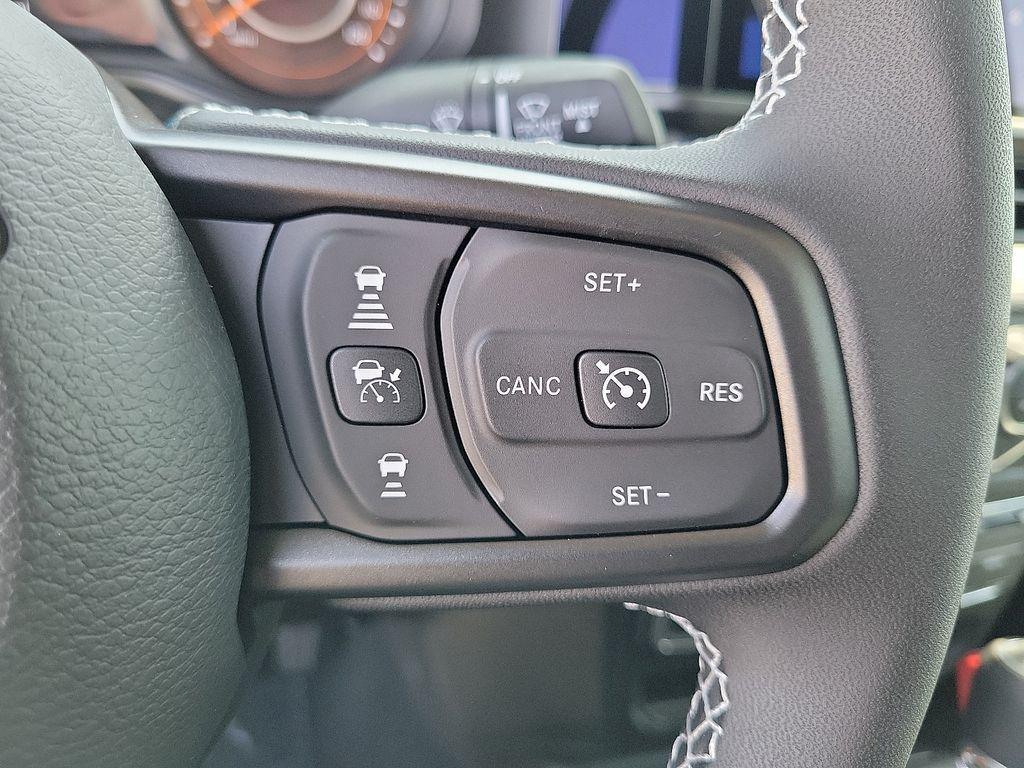 new 2025 Jeep Gladiator car, priced at $46,440