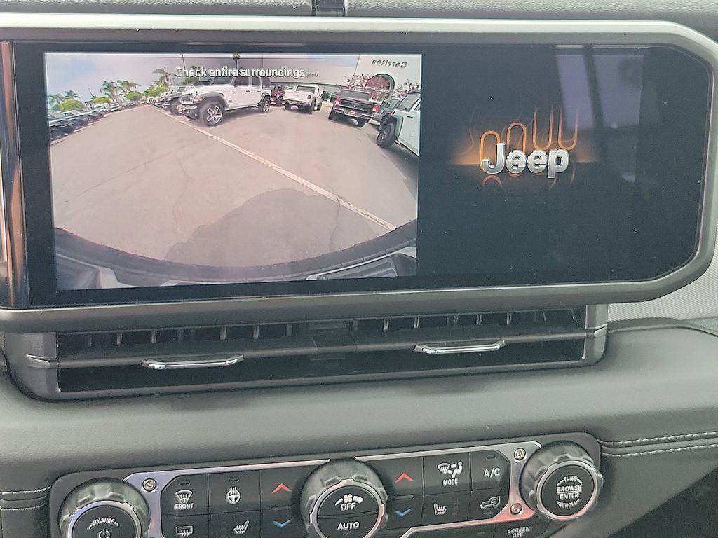 new 2025 Jeep Wrangler car, priced at $45,814