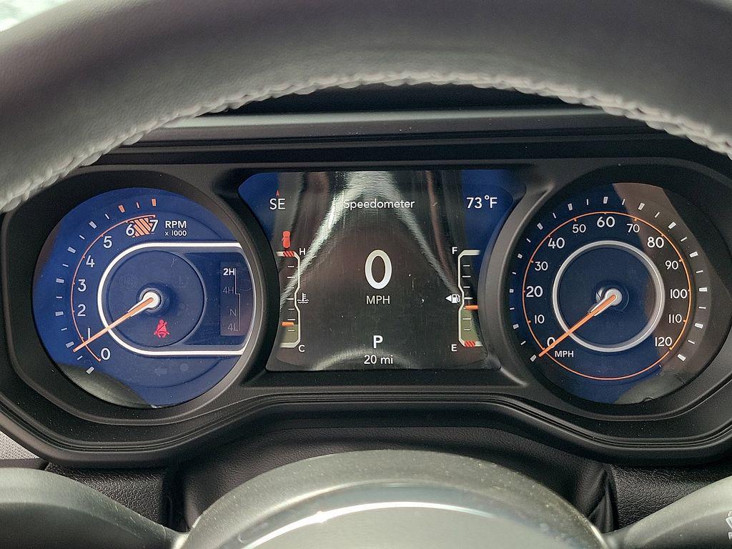 new 2025 Jeep Wrangler car, priced at $45,814