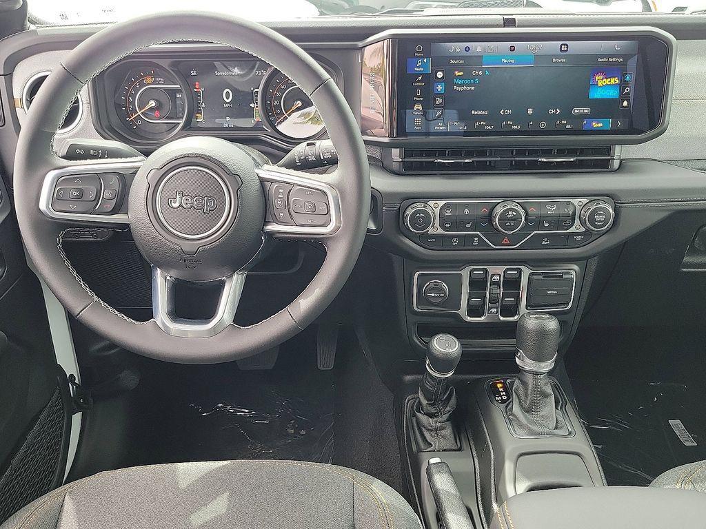 new 2025 Jeep Wrangler car, priced at $45,814