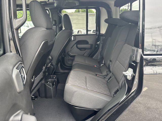 new 2025 Jeep Gladiator car, priced at $55,680