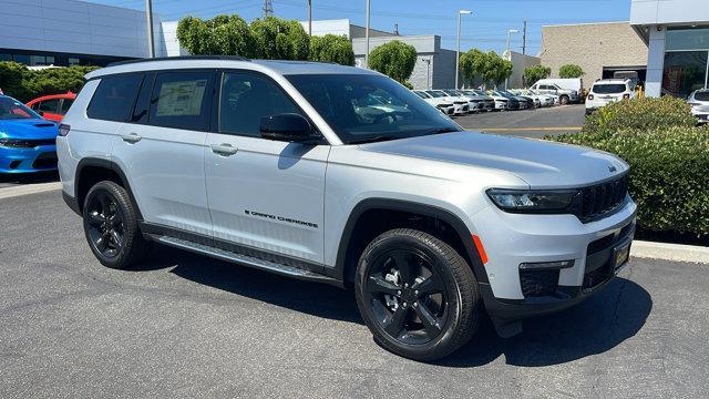 new 2024 Jeep Grand Cherokee L car, priced at $58,690