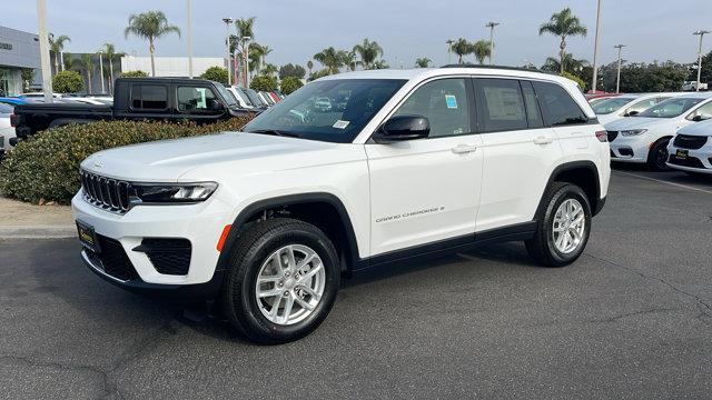 new 2025 Jeep Grand Cherokee car, priced at $39,580