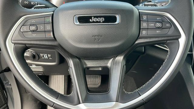 new 2025 Jeep Grand Cherokee car, priced at $39,580