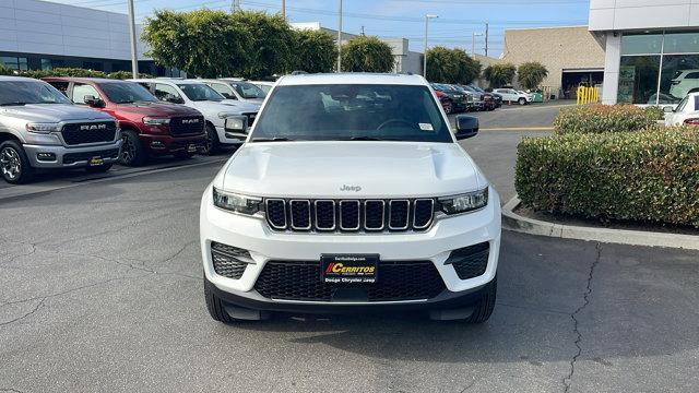 new 2025 Jeep Grand Cherokee car, priced at $39,580