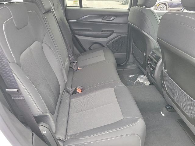 new 2025 Jeep Grand Cherokee car, priced at $39,580