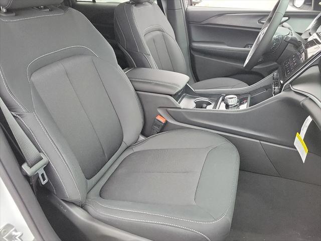 new 2025 Jeep Grand Cherokee car, priced at $39,580