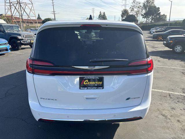 new 2025 Chrysler Pacifica Hybrid car, priced at $52,750