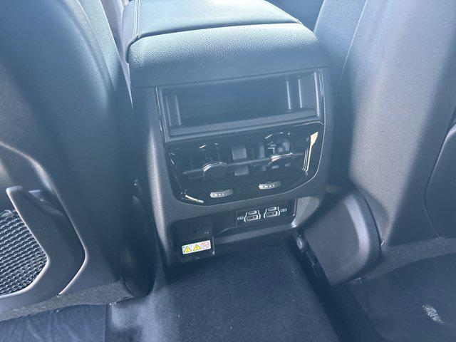 new 2025 Jeep Grand Cherokee car, priced at $45,780