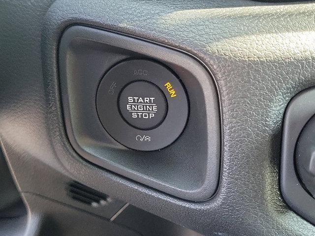 new 2025 Jeep Gladiator car, priced at $46,440