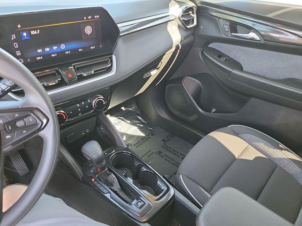 used 2025 Chevrolet TrailBlazer car, priced at $24,483