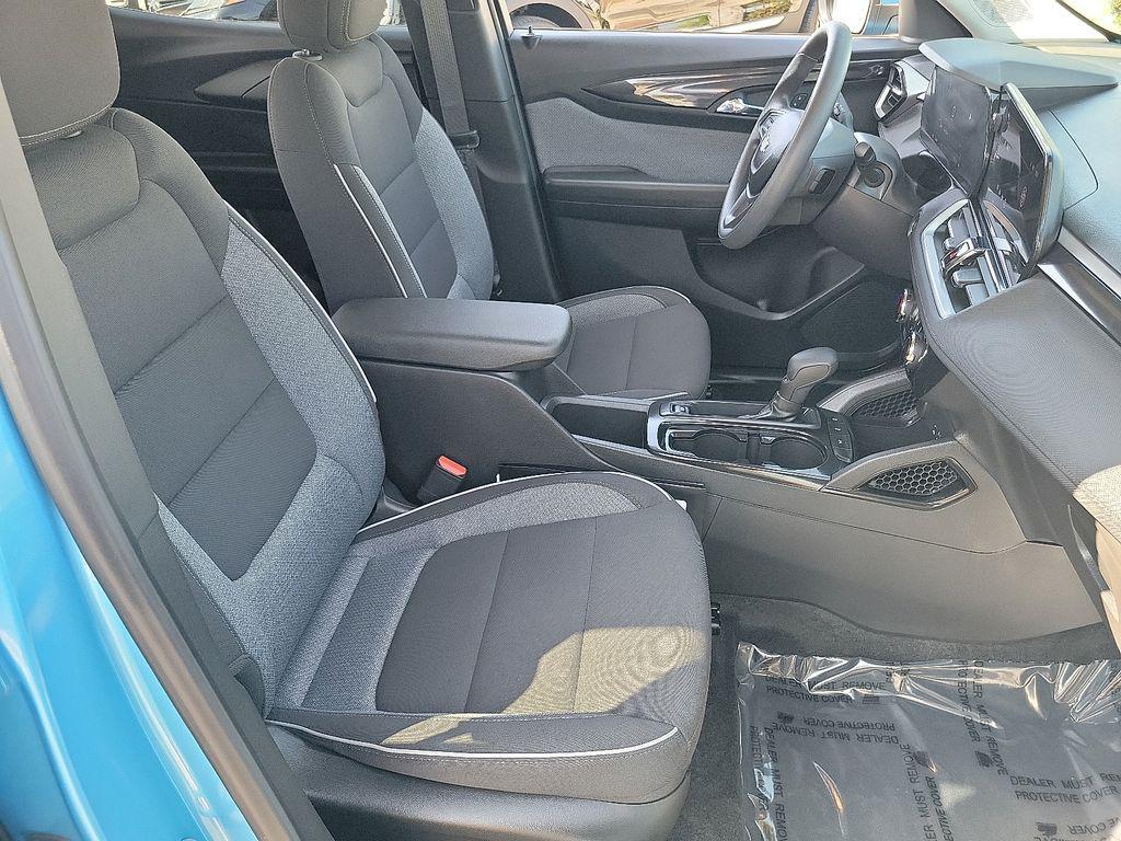 used 2025 Chevrolet TrailBlazer car, priced at $24,483