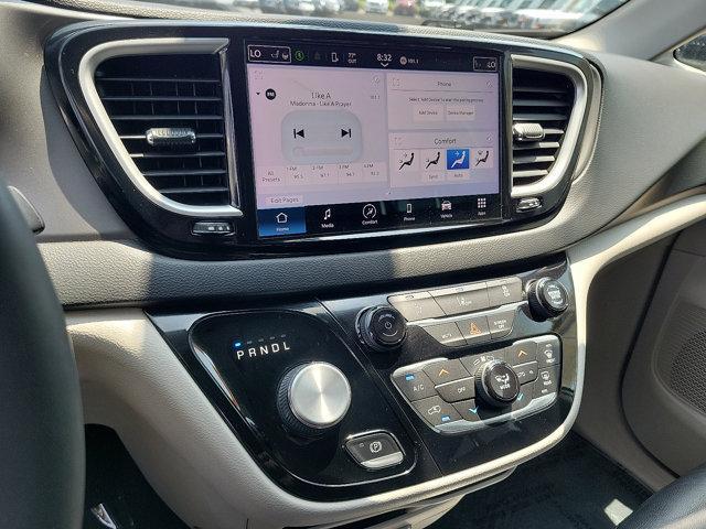 used 2022 Chrysler Pacifica car, priced at $19,750