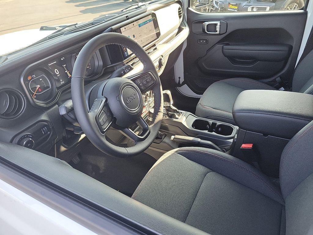 new 2025 Jeep Wrangler car, priced at $48,314