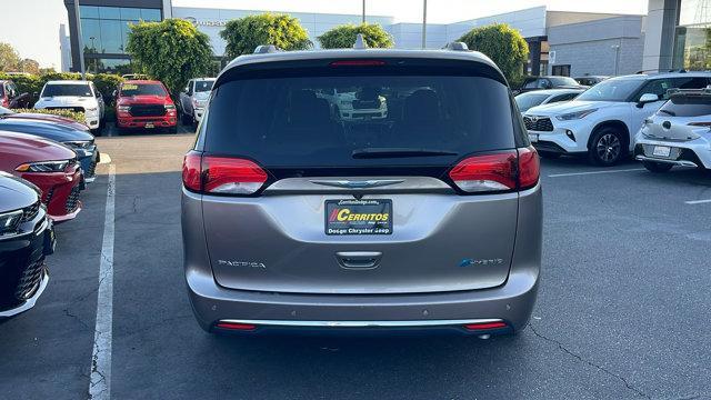 used 2017 Chrysler Pacifica Hybrid car, priced at $24,551