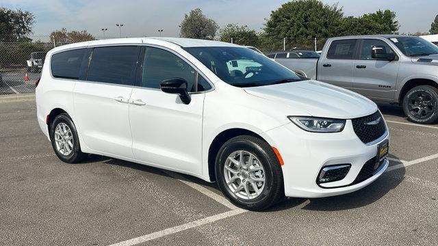 new 2025 Chrysler Pacifica car, priced at $44,145