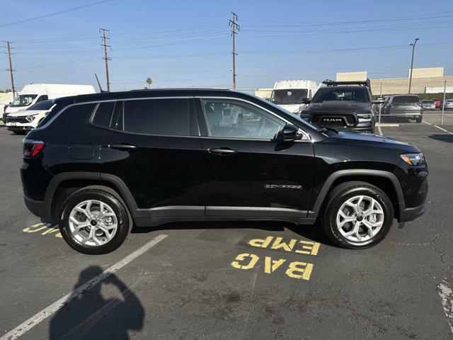 new 2025 Jeep Compass car, priced at $28,090