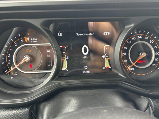 new 2025 Jeep Gladiator car, priced at $58,180