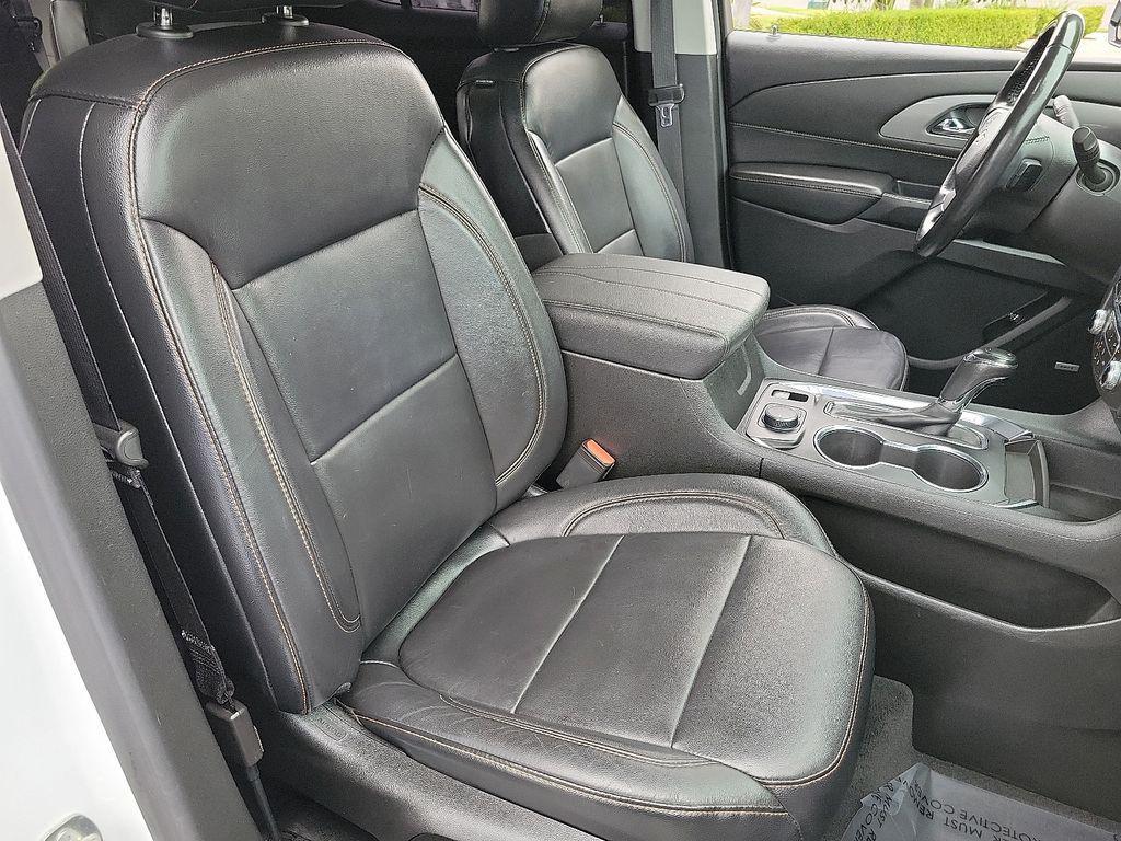 used 2019 Chevrolet Traverse car, priced at $21,250