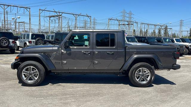 new 2024 Jeep Gladiator car, priced at $55,090