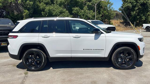 new 2024 Jeep Grand Cherokee car, priced at $53,420