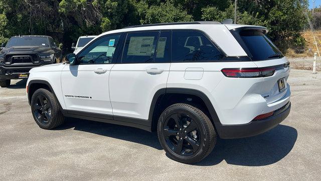 new 2024 Jeep Grand Cherokee car, priced at $53,420