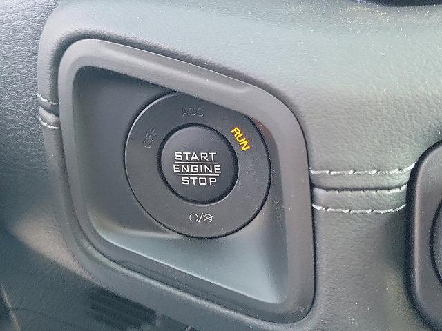 new 2025 Jeep Gladiator car, priced at $55,085
