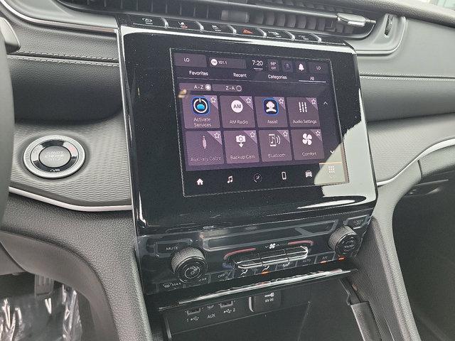 new 2025 Jeep Grand Cherokee car, priced at $39,075