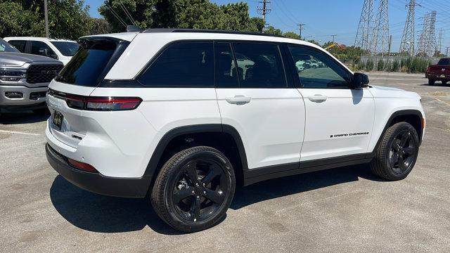 new 2024 Jeep Grand Cherokee car, priced at $47,490