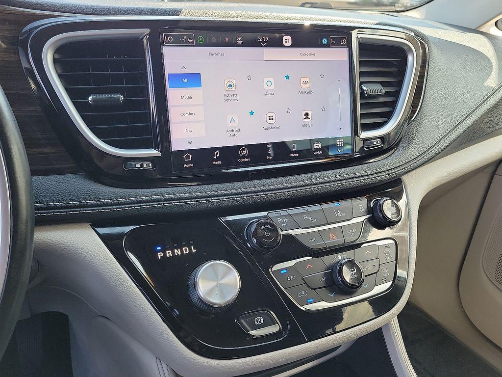 used 2021 Chrysler Pacifica Hybrid car, priced at $24,000