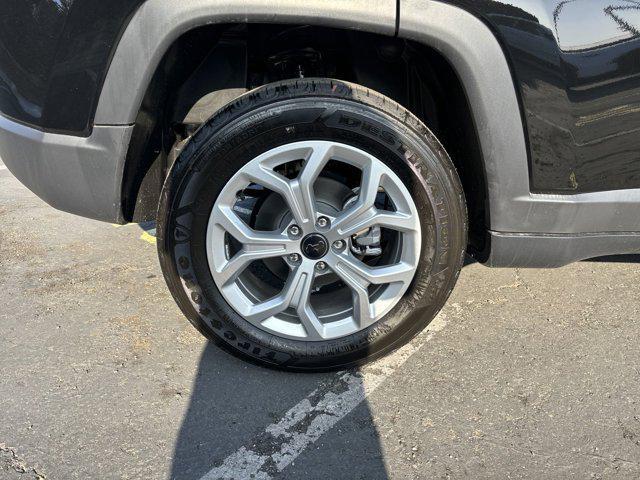 new 2025 Jeep Compass car, priced at $28,090