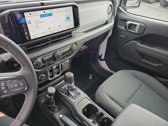 new 2025 Jeep Gladiator car, priced at $45,845
